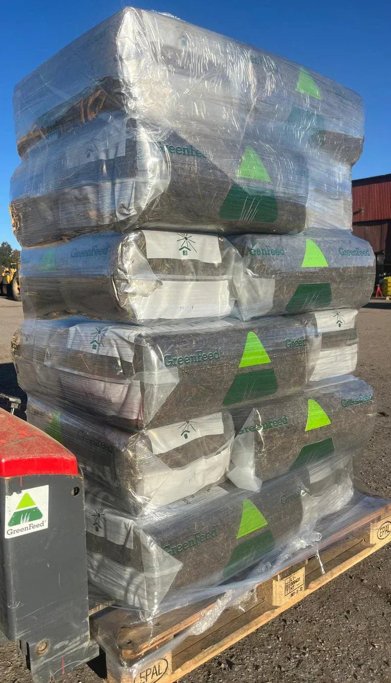 Greenfeed 18st balar på en Eu pall GreenFeed lågt socker småbal